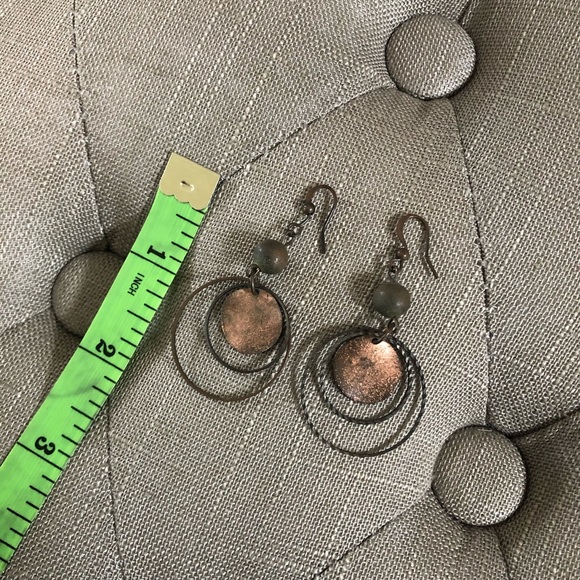 💝 3/$15 free shipping Bronze color earrings - Picture 2 of 2